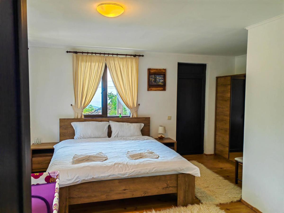 Rimovata Kashta Guest House 莱什顿 外观 照片